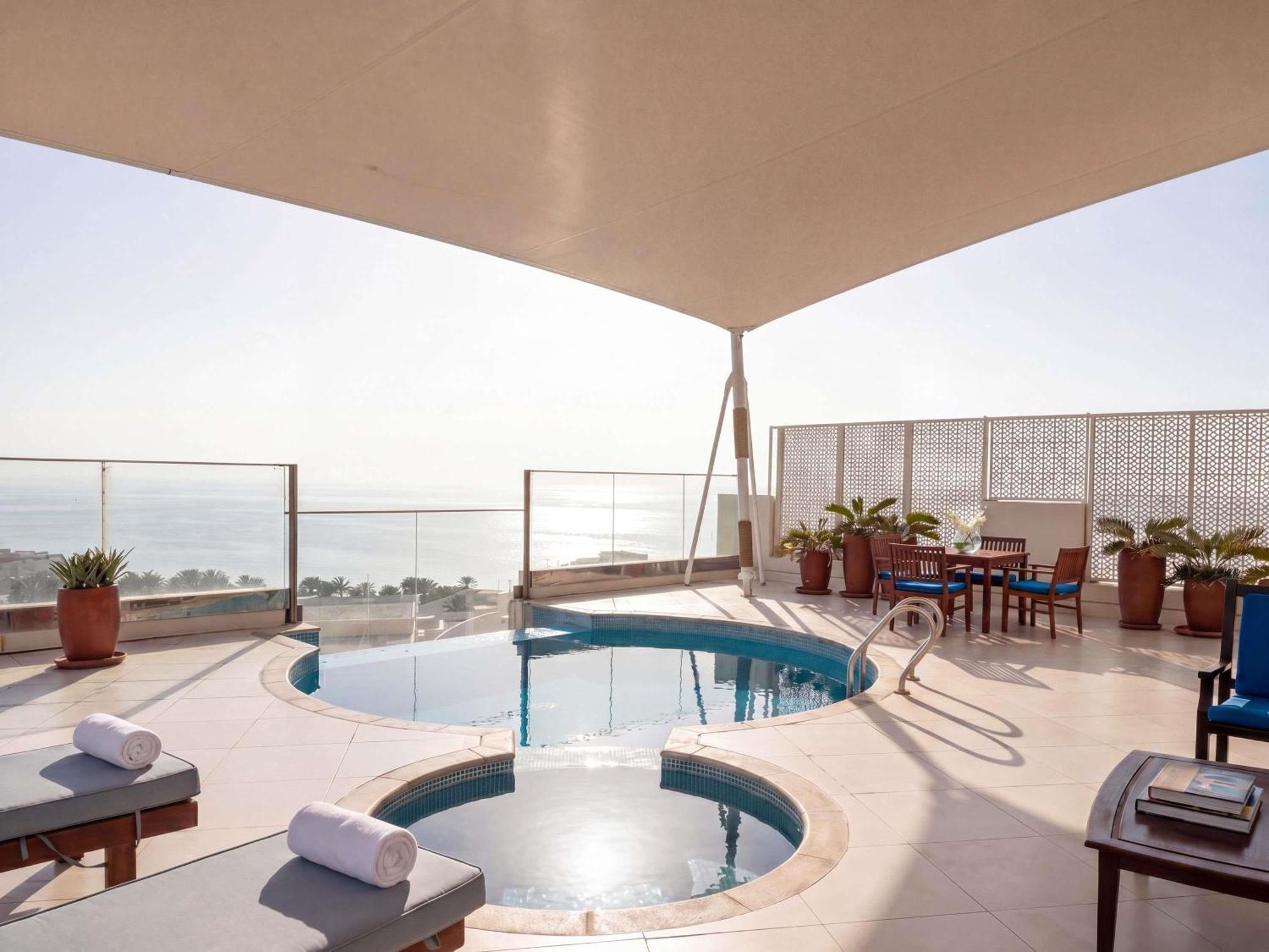 Two Bedroom Royal Suite Terrace Pool